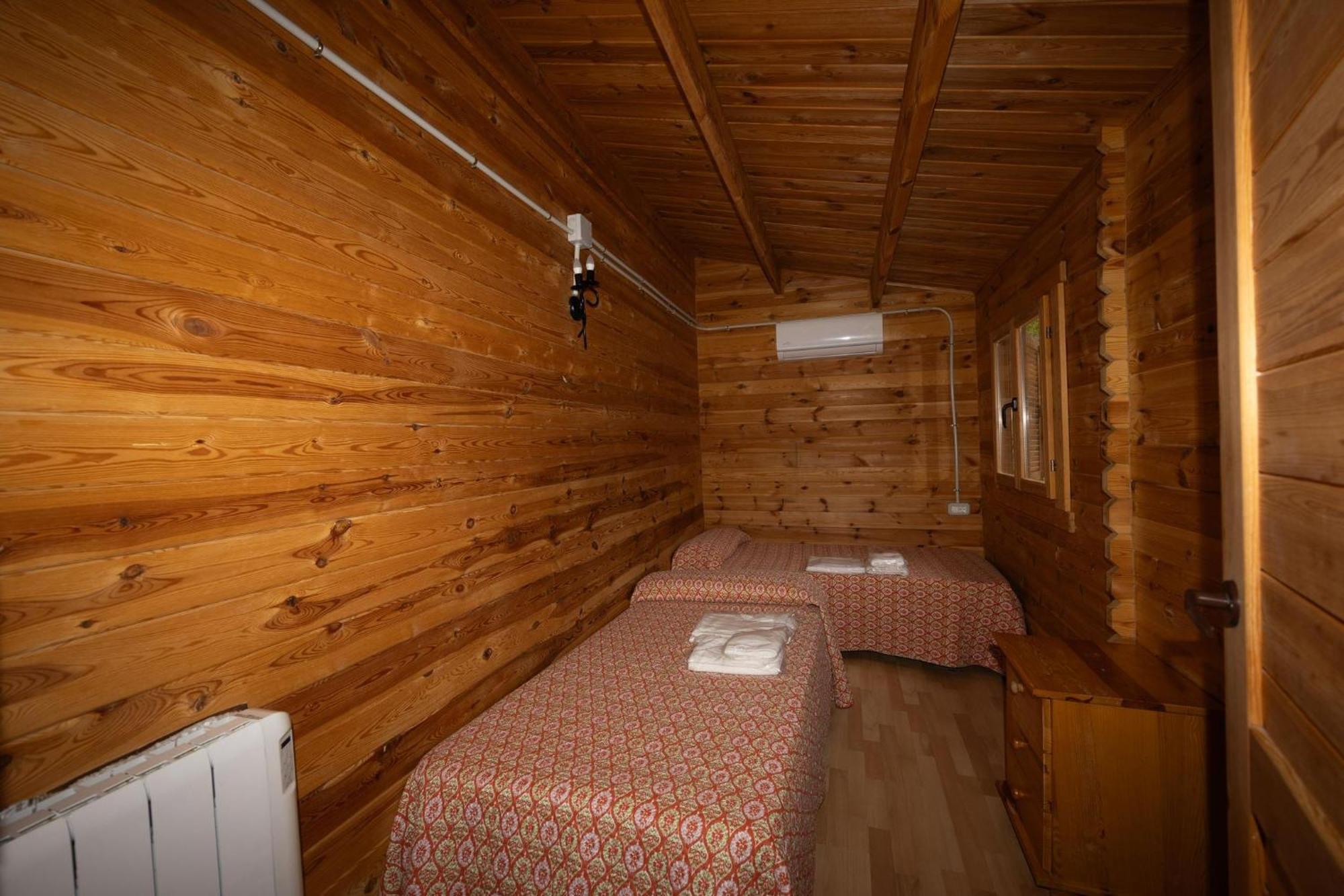 Cabanas Rurales - Las Taneas Yeste Bagian luar foto